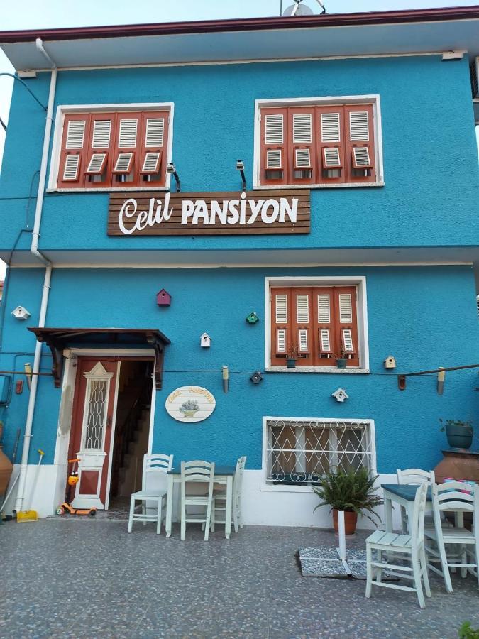 Celil Pansiyon Ayvalik Exterior photo