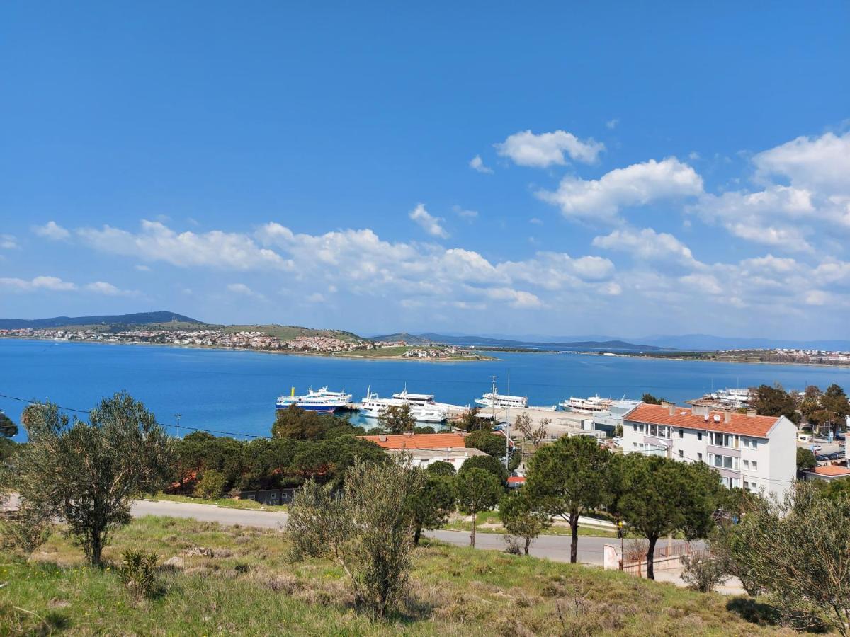 Celil Pansiyon Ayvalik Exterior photo